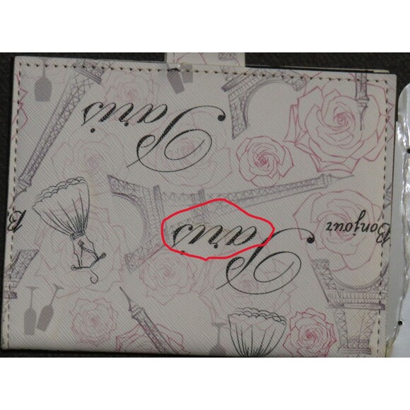 Jessica McClintock Floral Paris Passport Cover Wallet - Picture 2 of 5